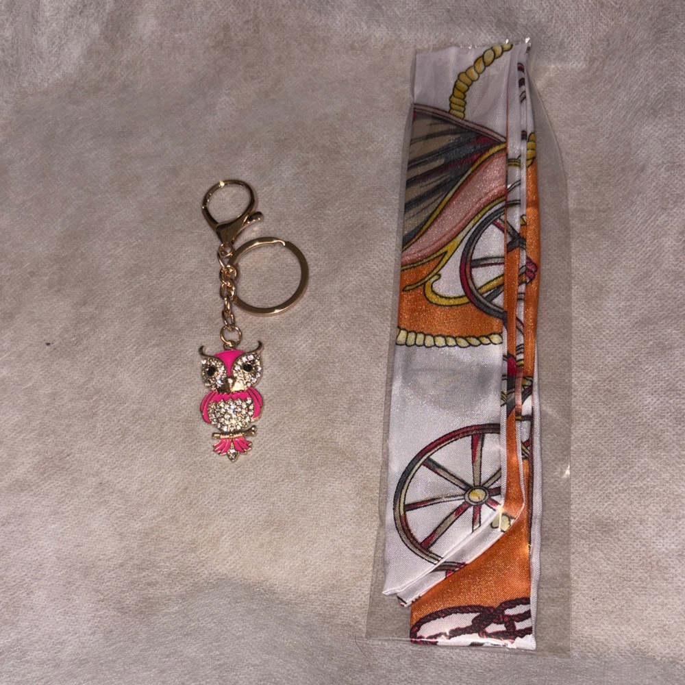 Bag charm and twilly unbranded